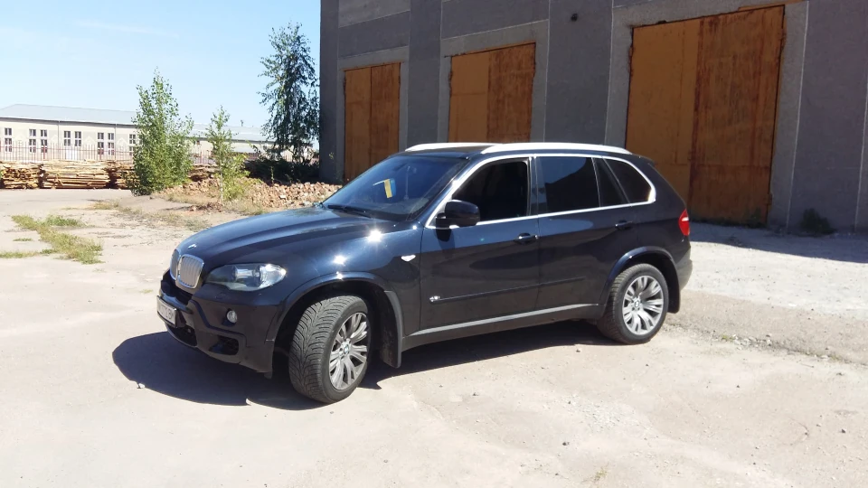BMW X5 4.8і 4