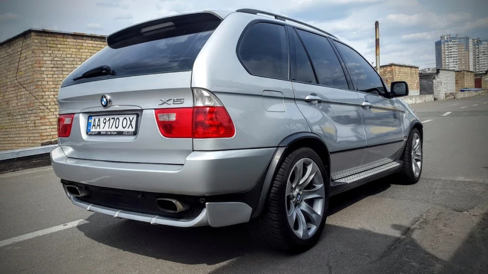 BMW X5 4.8is HOT SUV 2
