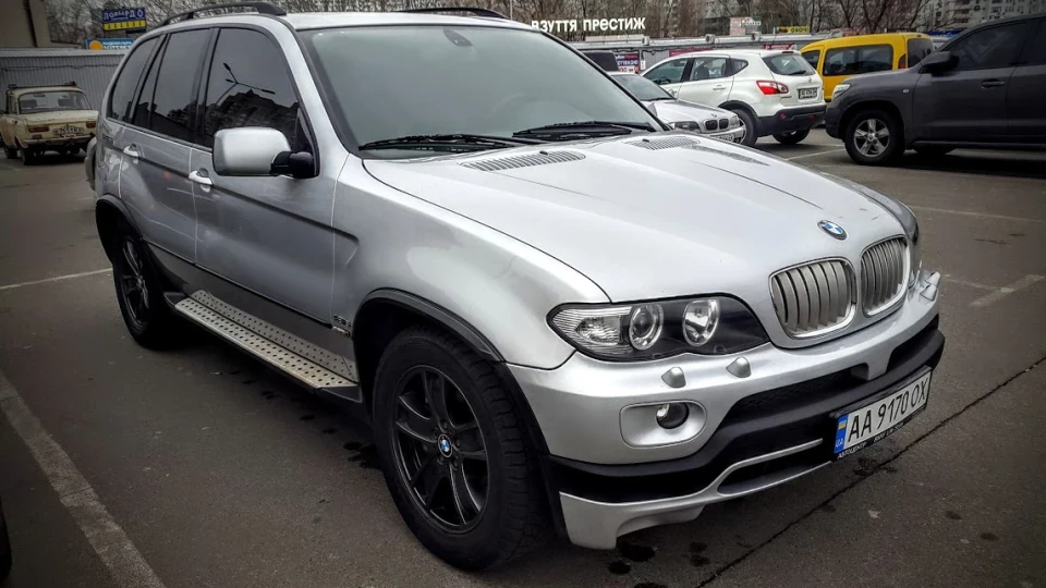 BMW X5 4.8is HOT SUV 3