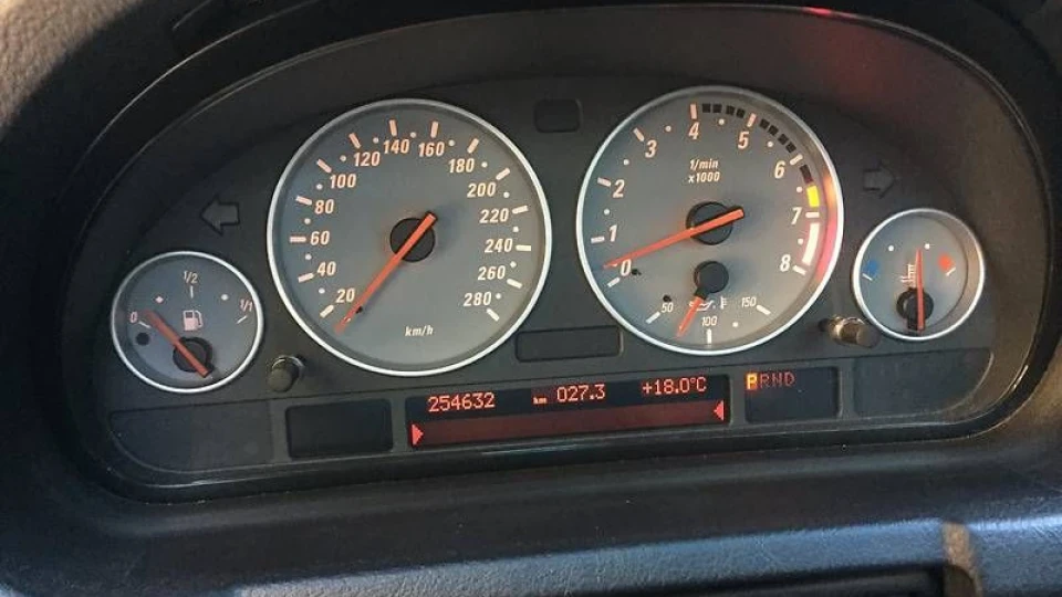 BMW X5 4.8is 2