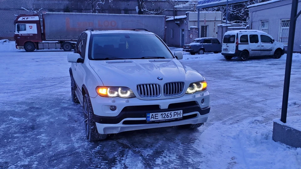 BMW X5 Білий дід 3