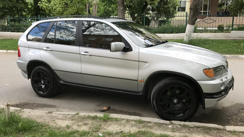 BMW X5 BMW X5 E53 3.0 2