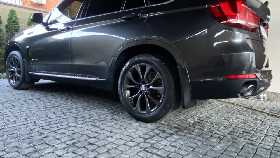 BMW X5 BMW Х5 машина Дружини