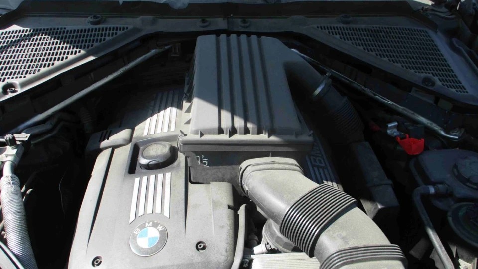 BMW X5 BMW X5E70 USA 3.0 SI 5