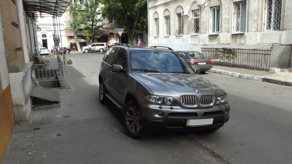 BMW X5 Бомбік 2