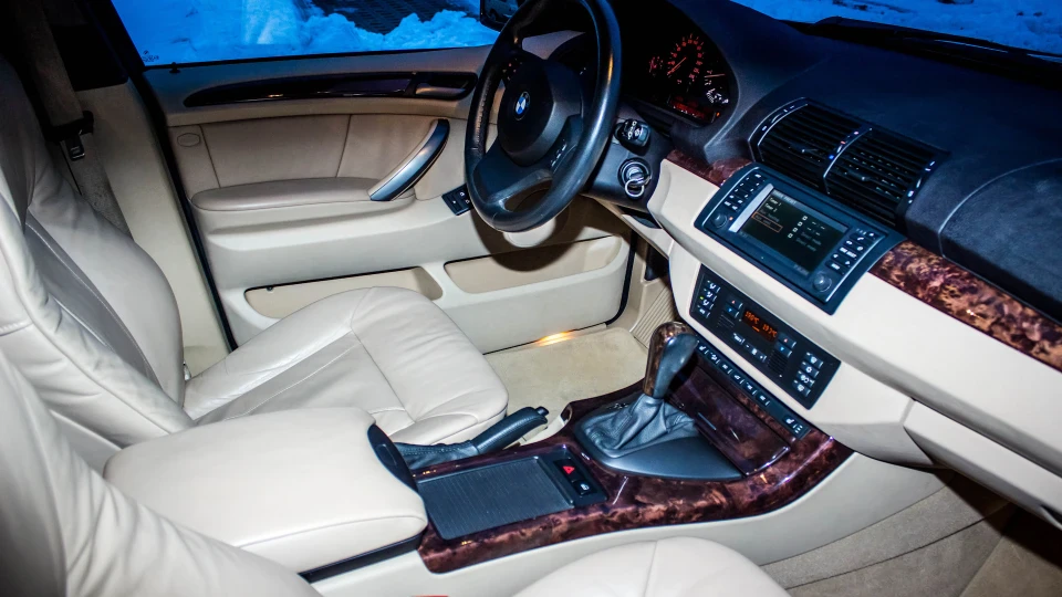 BMW X5 Борзий кінь. 2