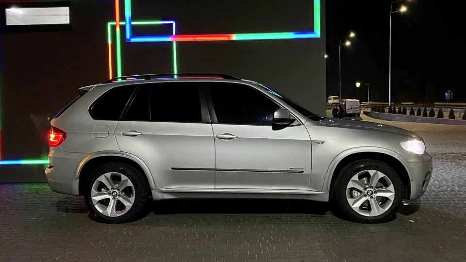 BMW X5 Борзий