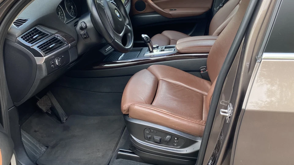 BMW X5 Brown
