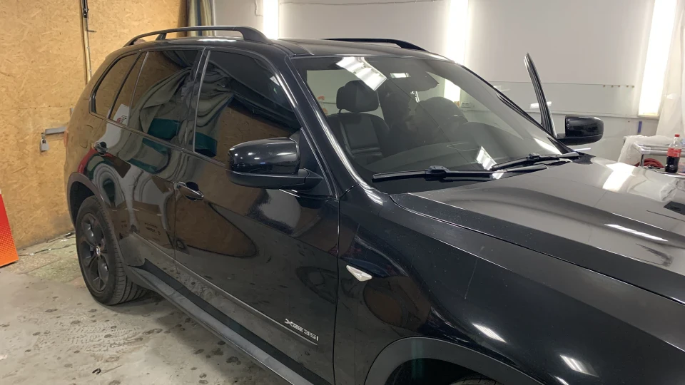 BMW X5 Чорний металік