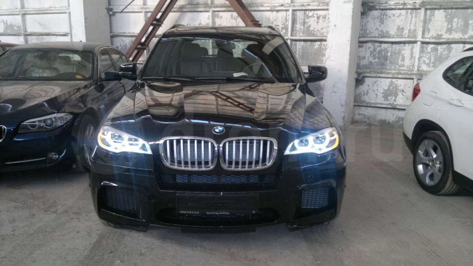 BMW X5 динамічний кросовер