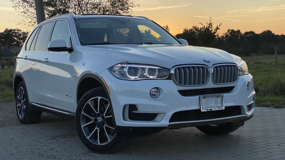 BMW X5 електричка;)