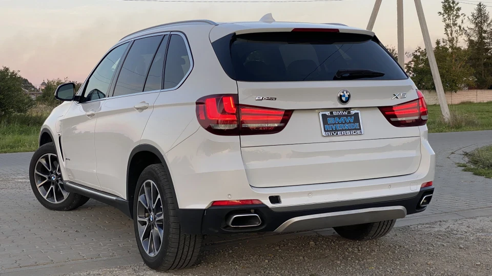 BMW X5 електричка;) 4