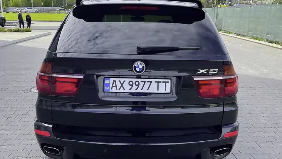 BMW X5 Ghost M 4