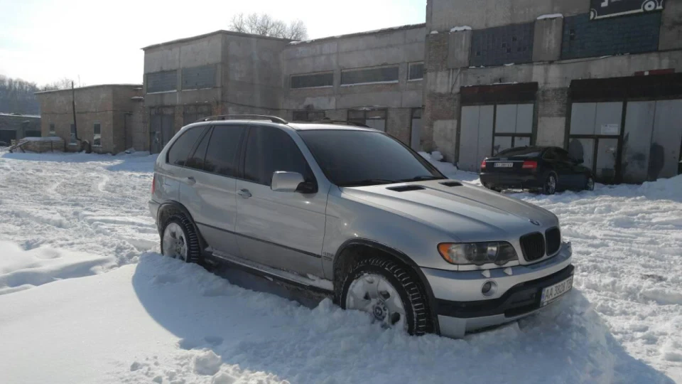 BMW X5 Іксяра 4