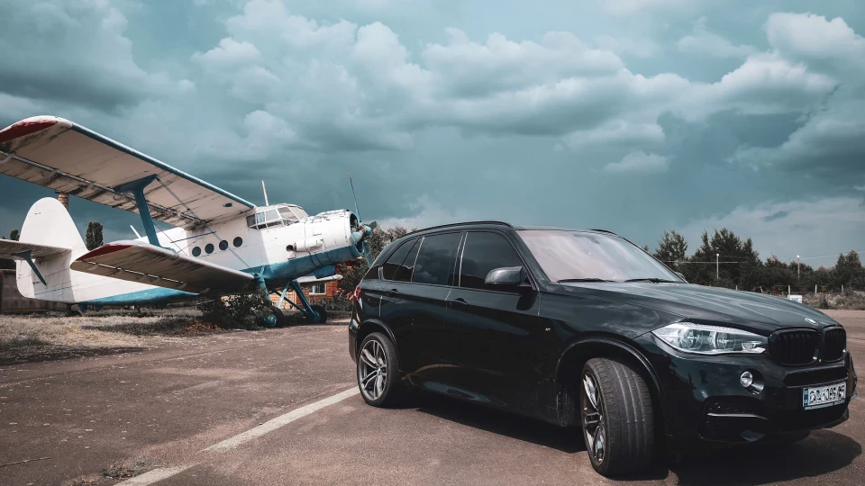 BMW X5 M50D 4