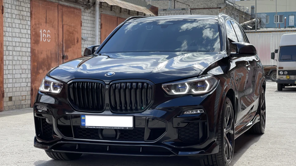 BMW X5 M50d 4