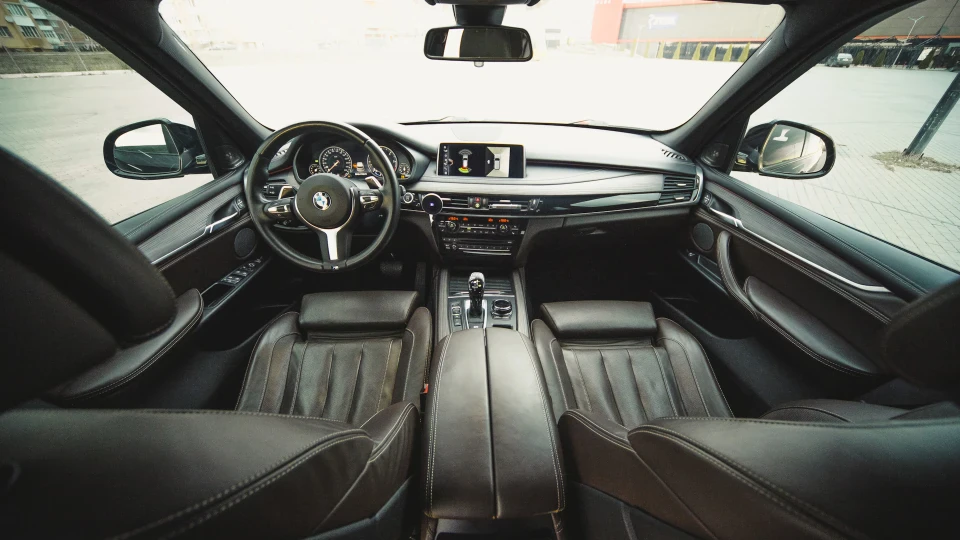 BMW X5 M50D 3