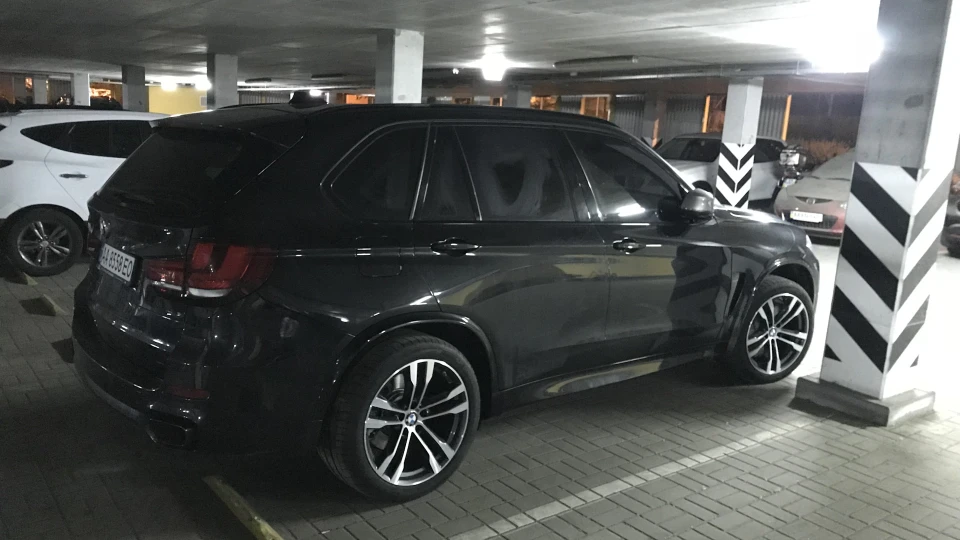BMW X5 М50д 2