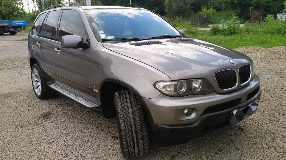 BMW X5 Сірий кардинал