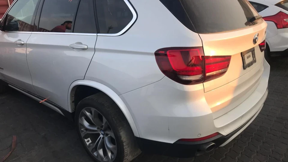 BMW X5 USA 3.0 турбо перламутр