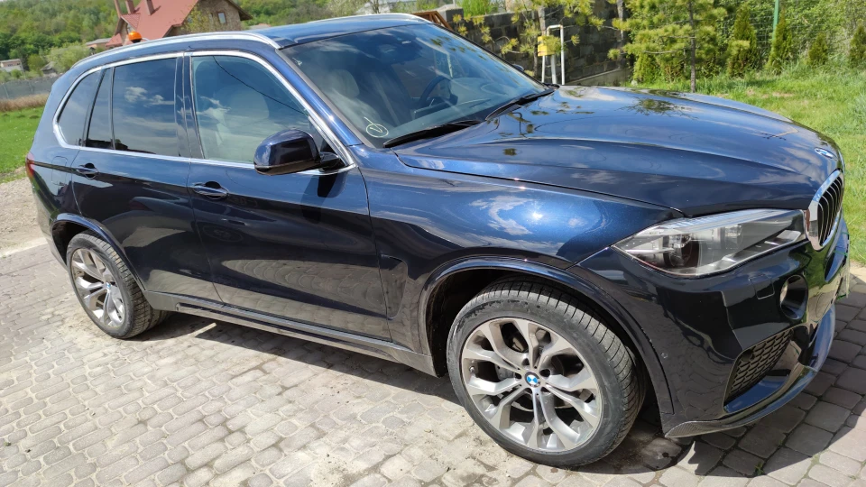 BMW X5 USA 35i Imperial blue 2