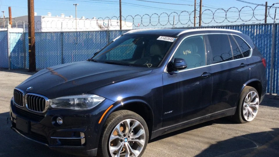 BMW X5 USA 35i Imperial blue 5