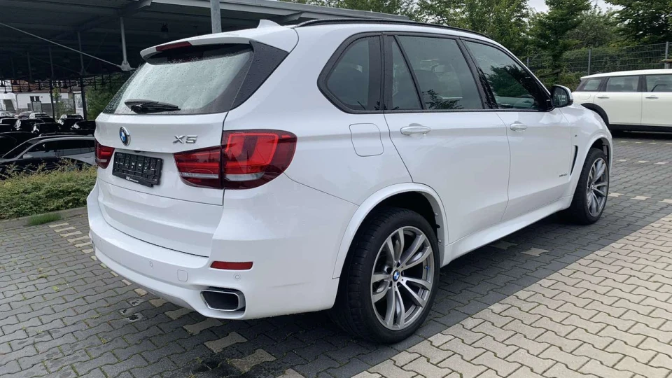 BMW X5 xDrive 40d AT M Sport 2