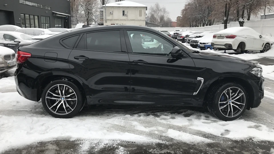 BMW X6 M Darth Vader :) 5