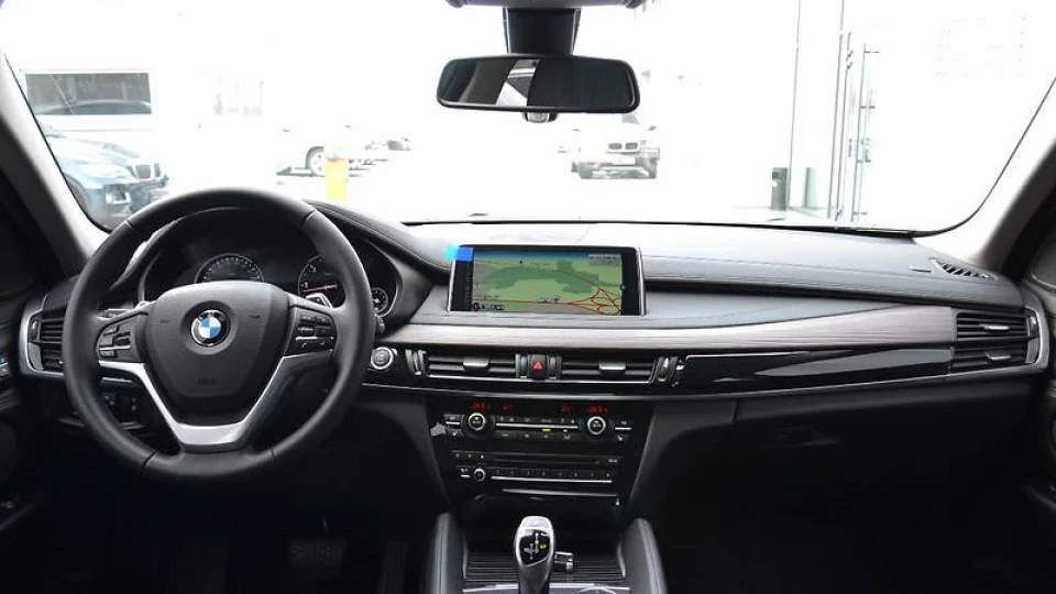 BMW X6 3.0d 5