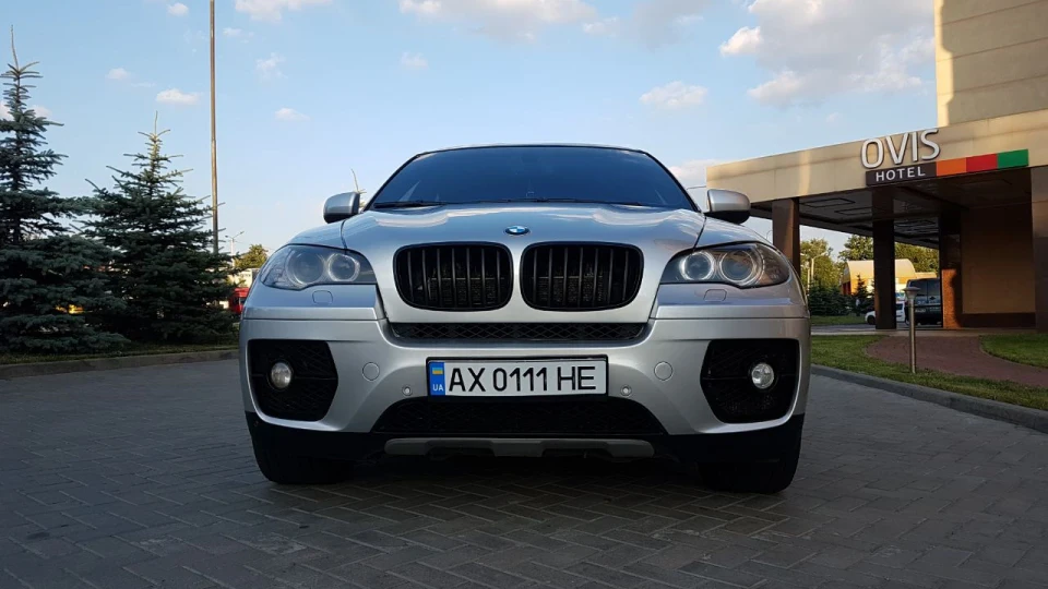 BMW X6 4.4 3