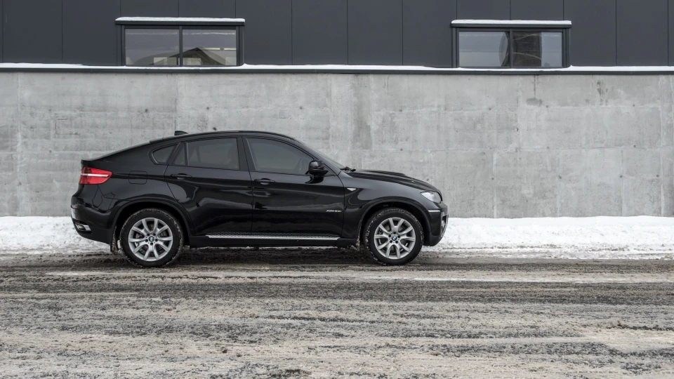 BMW X6 Black StaR 4