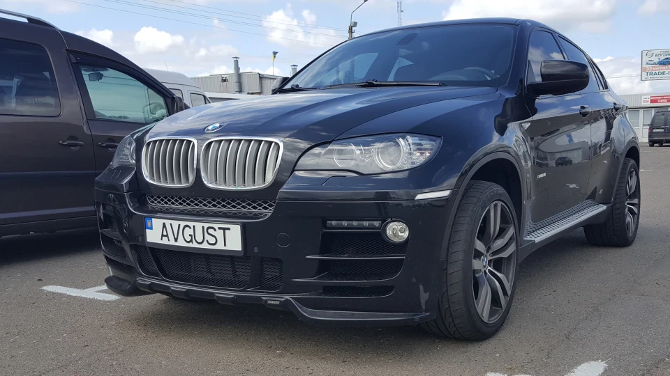 BMW X6 E71 AVGUST 2