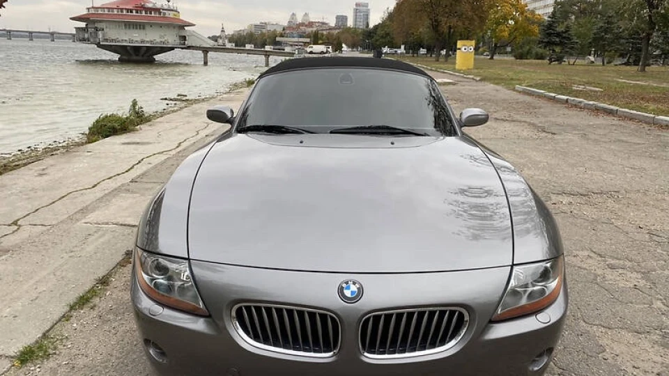 BMW Z4 Бляха 2