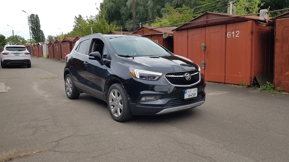 Buick Encore Premium Black 2