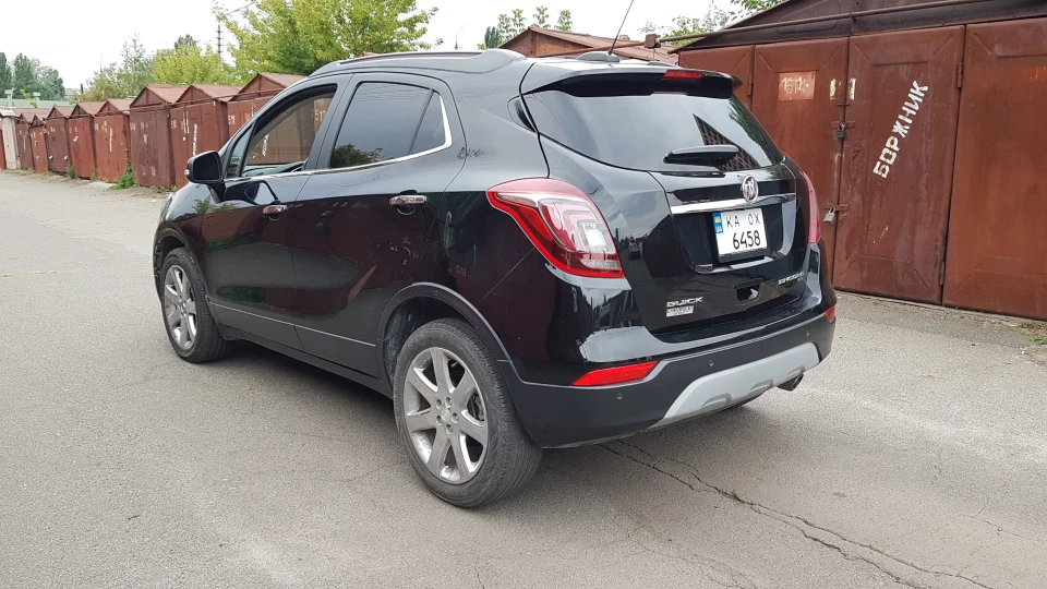 Buick Encore Premium Black 4