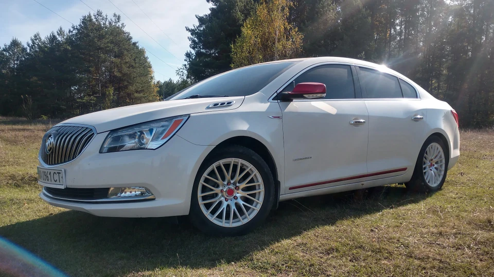 Buick LaCrosse Hybrid LPG Restyling