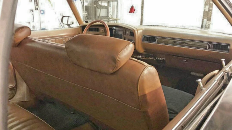 Buick LeSabre Custom 2