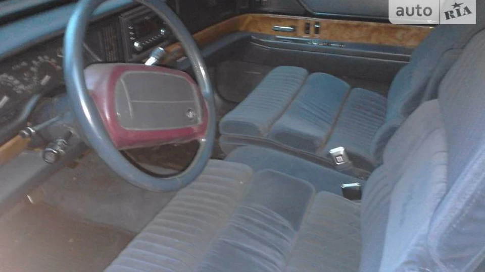 Buick Park Avenue Буйєк-перший американець 3