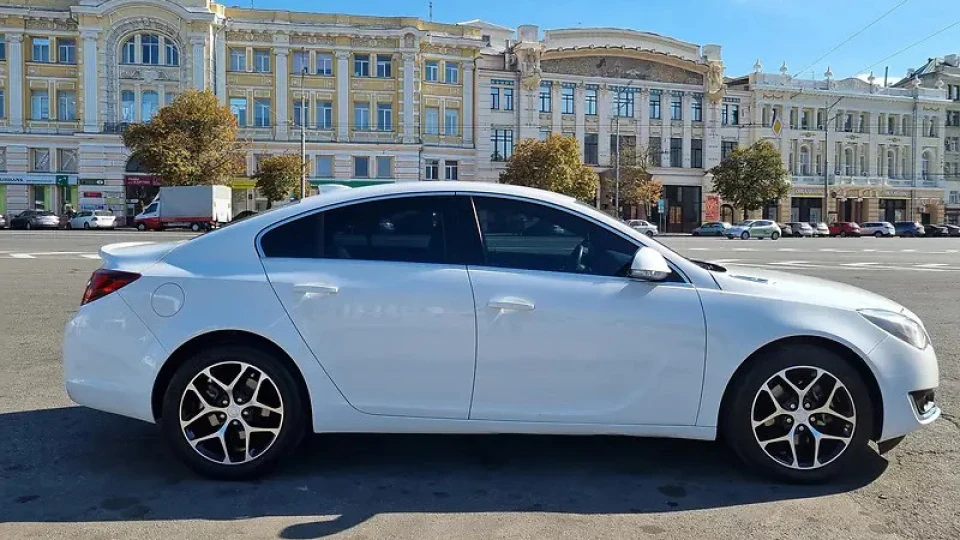Buick Regal 2