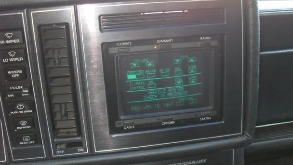 Buick Riviera 1988 Silver Anniversary 4