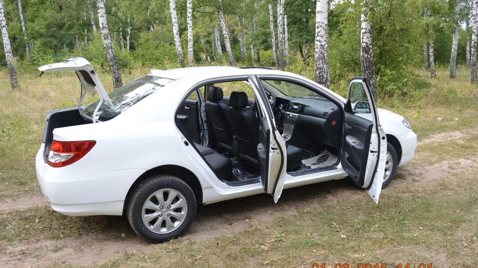 BYD F3 GLX-i 4