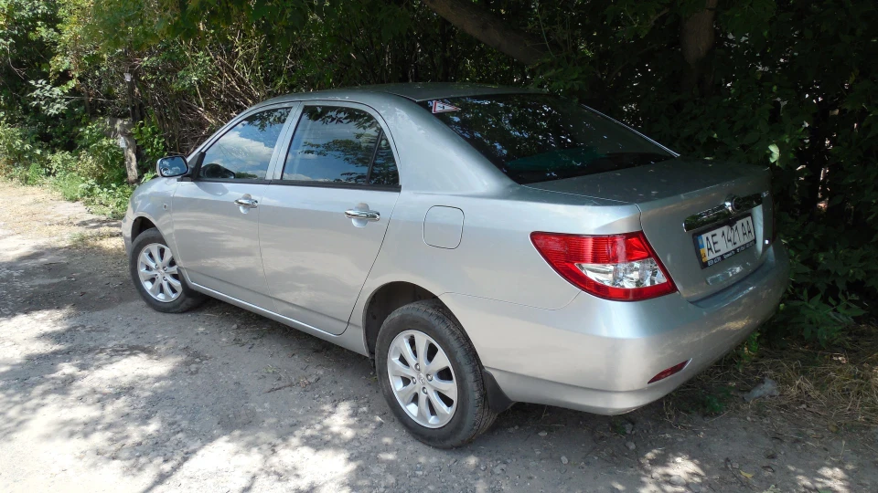 BYD F3 Срібний Бідон 2