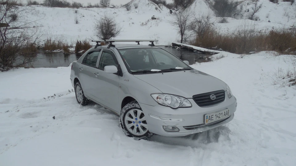 BYD F3 Срібний Бідон 4