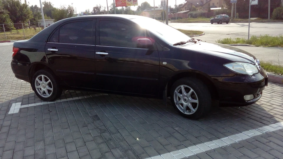 BYD F3 Типу Toyota 2