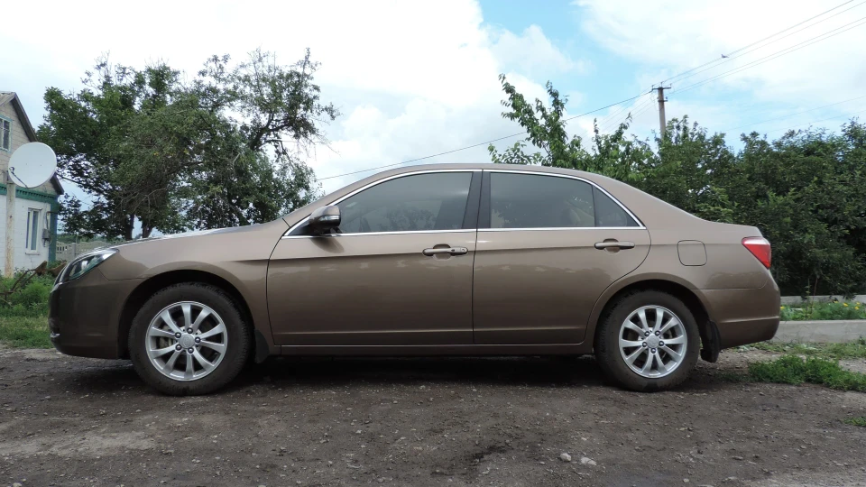 BYD S6 1.5 турбо 2