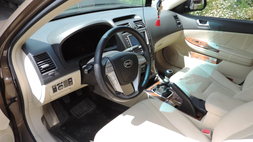 BYD S6 1.5 турбо 4