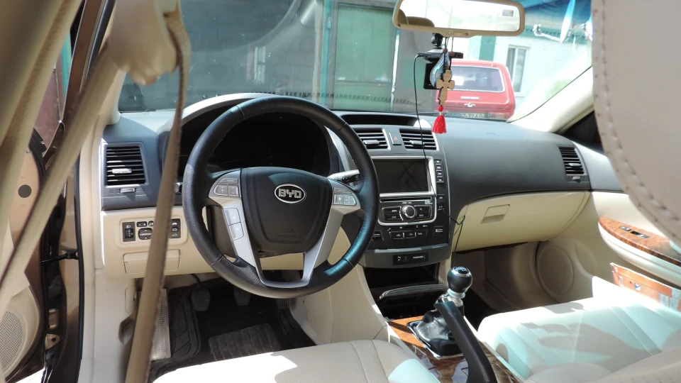 BYD S6 1.5 турбо 5