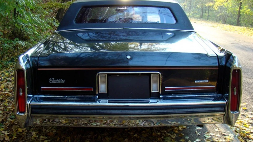 Cadillac Brougham d'Elegance 2
