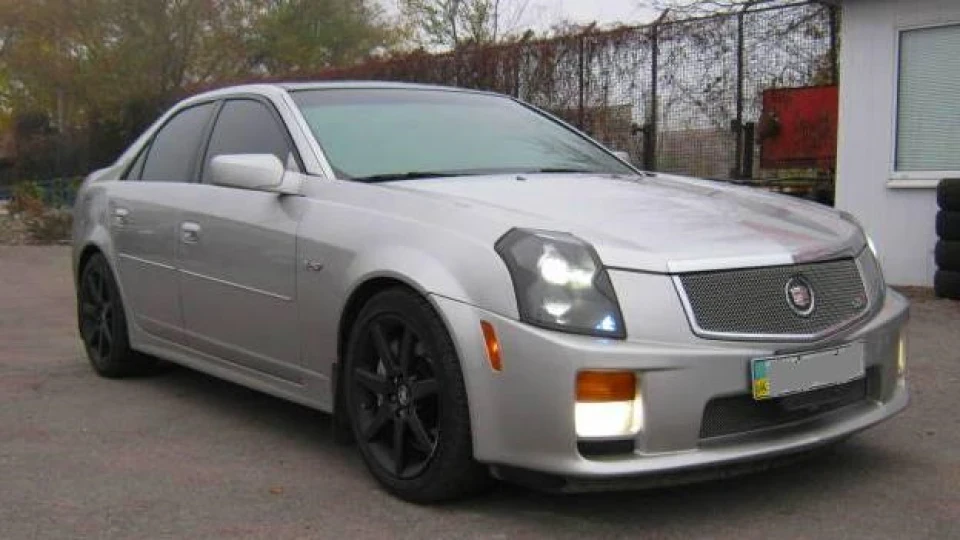 Cadillac CTS-V 2