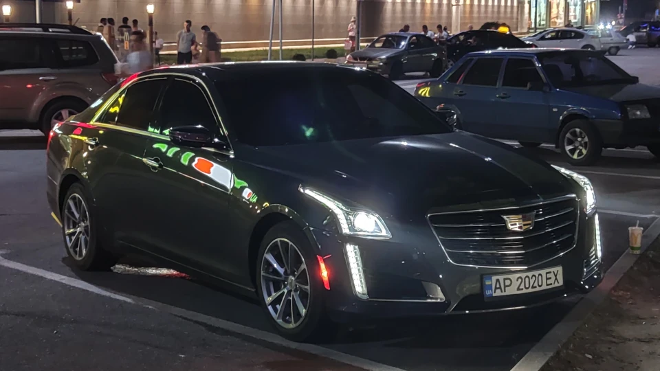 Cadillac CTS 2.0 турбо пляшка 4